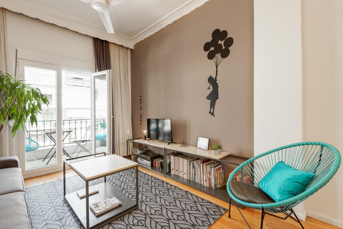 the wall bnb / downtown apartment / museums area — снимка 2