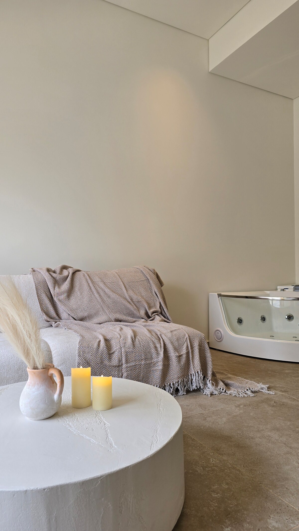 Artemis Suite Romantic Jacuzzi Retreat Private — снимка 5