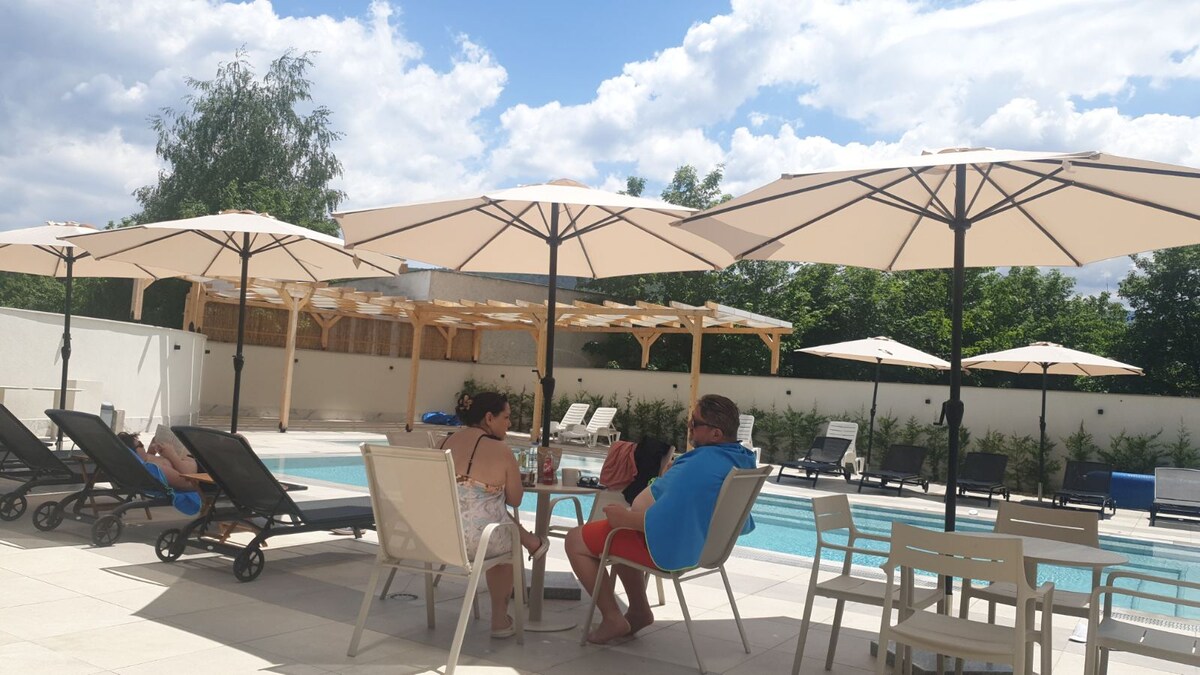 Mineral and thermal outdoor- Indoor pools Vimona — снимка 3