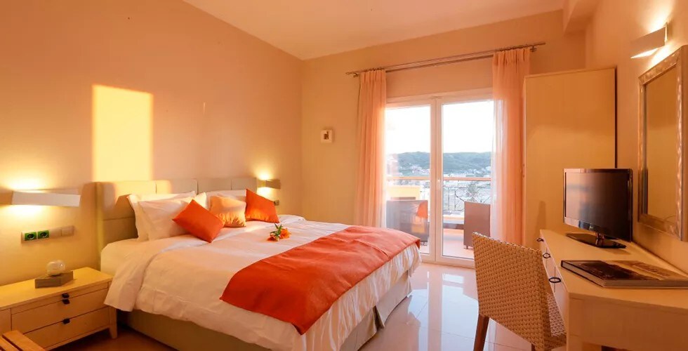 Master Suite with Sea View — снимка 4