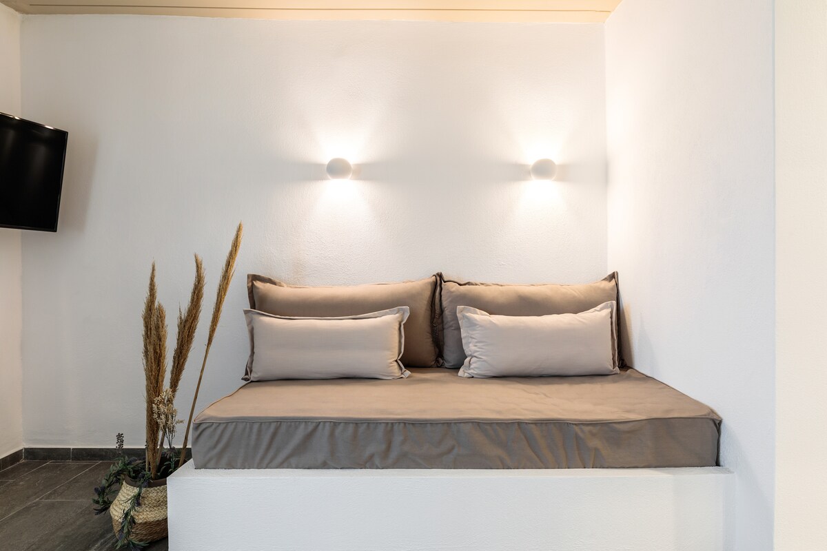Double Room | Bay View Suites — снимка 2