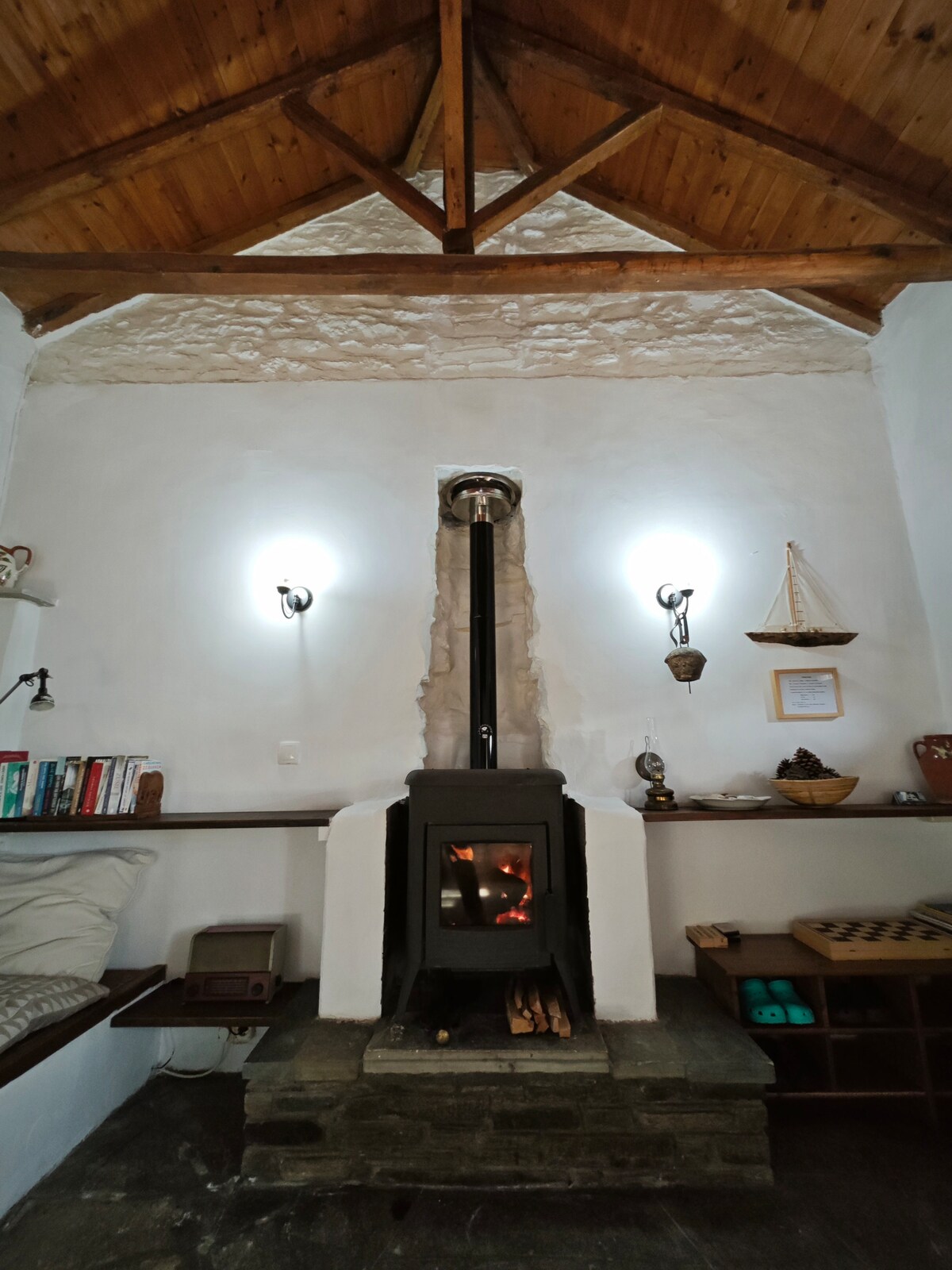 Traditional Greek cottage — снимка 2